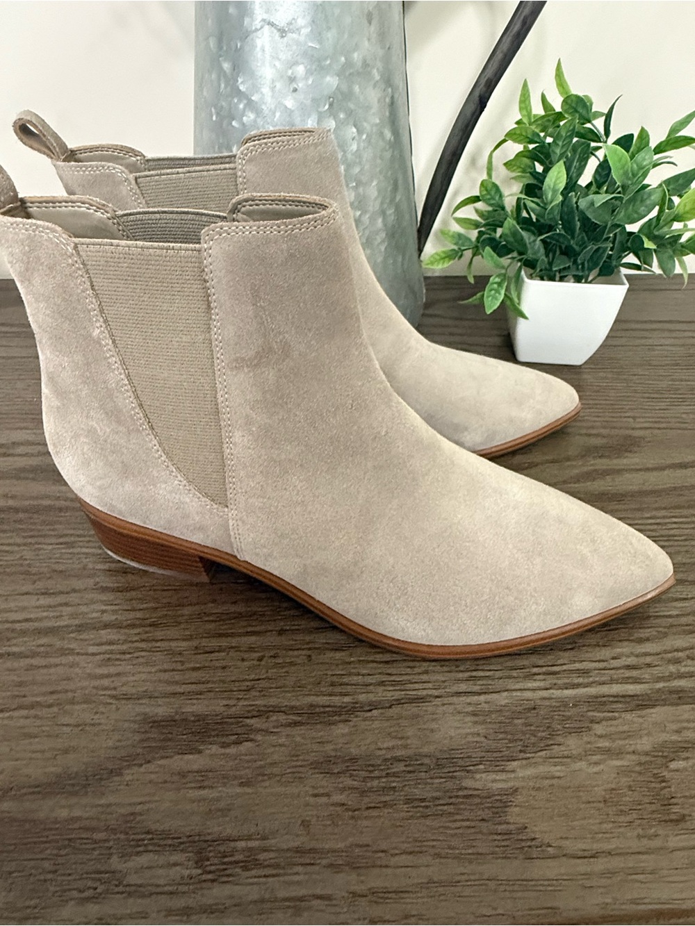Marc Fisher Womens Suade Tan Boots NWOT